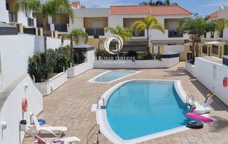 Casa adossada  El perallilo. Adosado de esquina con amplias terrazas y jardín en oasis fañabe