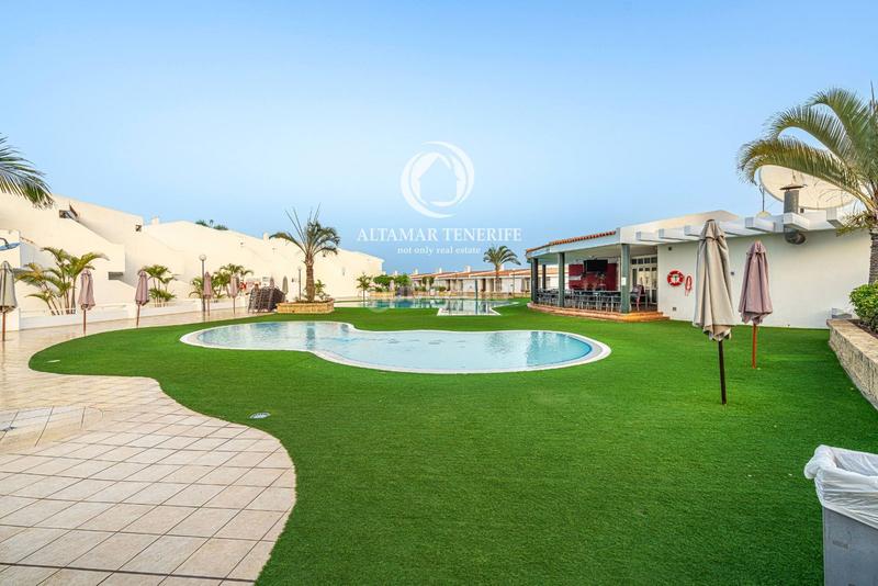 Foto dff83f32-3a12-4670-9342-6d10891bf6d2. Apartament amb piscina a San Eugenio Alto Adeje