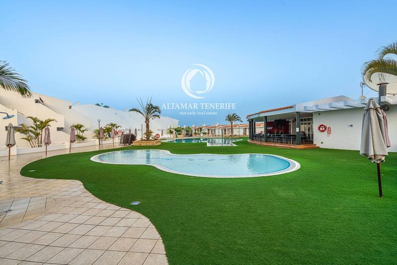 Foto f3ccac1a-514d-4725-adf5-29b1a702edc5. Apartament amb piscina a San Eugenio Alto Adeje