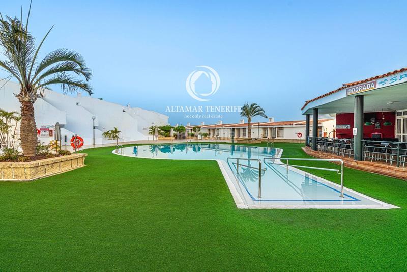 Foto f7e908fc-57b8-489d-b977-99f4ed796049. Apartament amb piscina a San Eugenio Alto Adeje