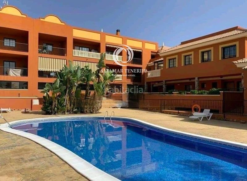 Foto a8bd3282-fb5e-485c-9c08-894c8d13bfd4. Lloguer apartament amb piscina a Callao Salvaje - Playa Paraíso Adeje