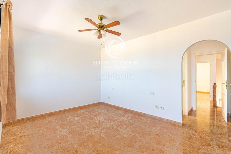 Foto 4a182c16-6266-4479-a5f7-7f8d8a4015f0. Casa adossada amb aparcament piscina a Torviscas Centro y Alto Adeje