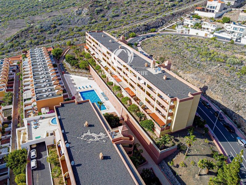 Foto 5f4c7b81-40c4-4f63-a418-6b64ff23cca5. Casa adossada amb aparcament piscina a Torviscas Centro y Alto Adeje
