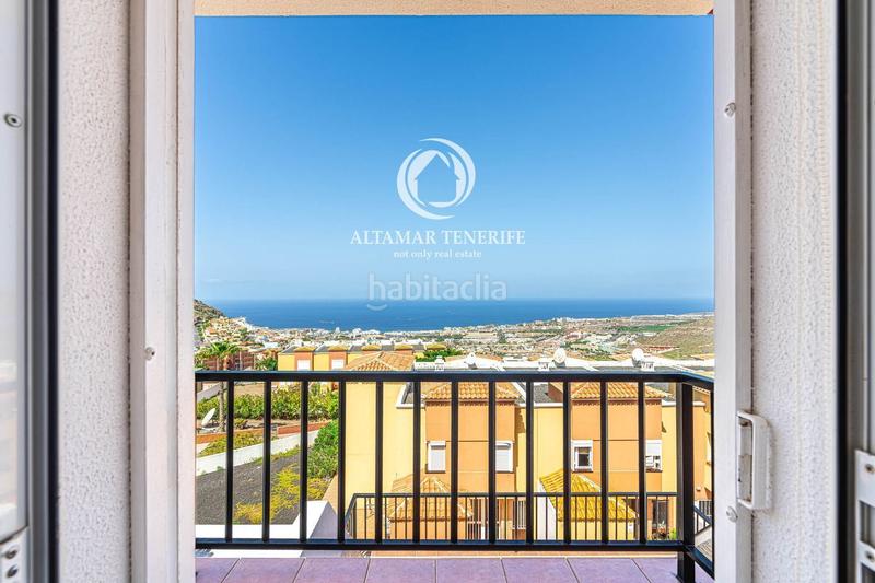 Foto bdf0c97a-d28c-4384-b96c-9455c12ca7e8. Casa adossada amb aparcament piscina a Torviscas Centro y Alto Adeje