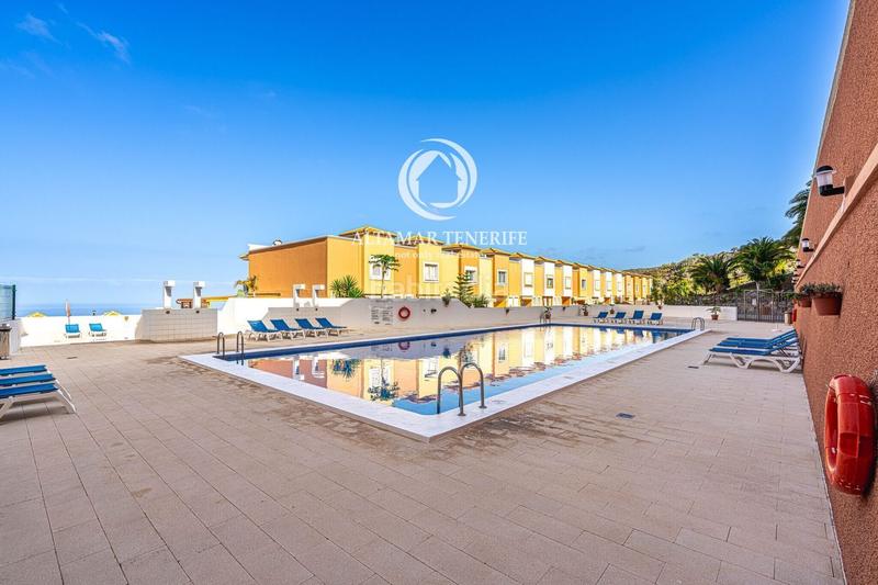 Foto fac2c111-5c36-4257-b0c5-7f9271e445d4. Casa adossada amb aparcament piscina a Torviscas Centro y Alto Adeje