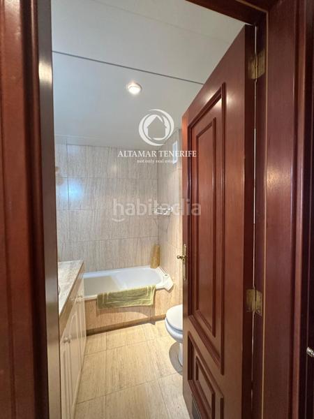 Foto 7092d6e2-9457-4e8a-a9fc-ea8dcae9ccf1. Ático  dúplex en Los Cristianos con vistas panorámicas al mar en Arona