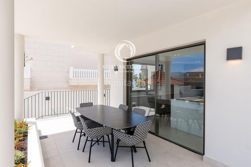 Foto 02bd2c4f-ca75-44c3-a6d9-4592635d12e3. Casa villa de luz lujo exclusivo en golf costa en Adeje