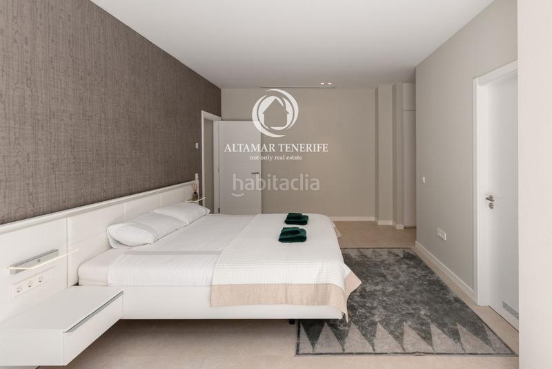 Foto 12378b03-20ee-45e7-b0c3-b112cf8b999c. Casa villa de luz lujo exclusivo en golf costa en Adeje