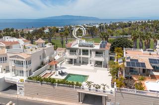 Maison  Golf costa adeje. Villa de luz lujo exclusivo en golf costa adeje
