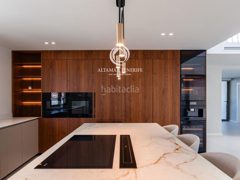 Foto 5be1321d-6622-4e31-a082-c649ba78aa0c. Casa villa de luz lujo exclusivo en golf costa en Adeje