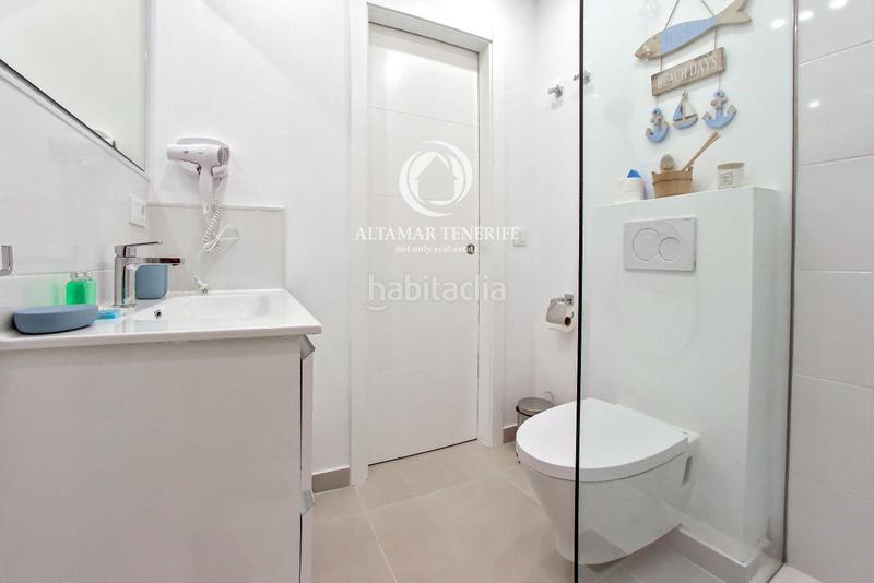 Foto 4595824f-5974-40ee-87f2-45997b8548b0. Piccolo appartamento con parcheggio piscina in Playa de Fañabé Adeje