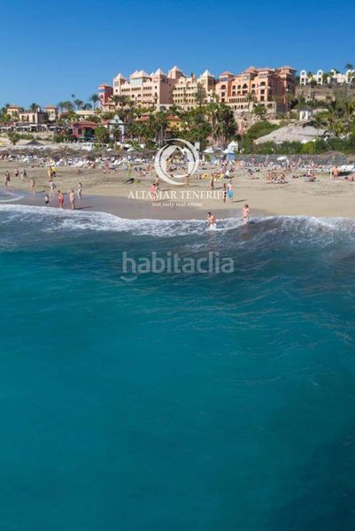 Foto 36915ae9-78a7-4c5d-a318-8eeb87286187. Casa adossada amb aparcament piscina a Playa del Duque Adeje