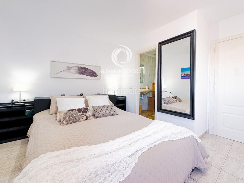 Foto f99dce9e-e7ae-4d35-9bbb-cea33f59d864. Appartement avec piscine dans Playa del Duque Adeje
