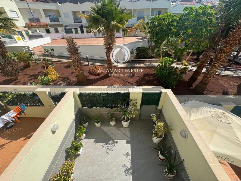 Foto f3762664-71d3-4a21-8893-3d2a6b1760ff. Casa a schiera con parcheggio piscina in Playa Fañabé Alto Adeje