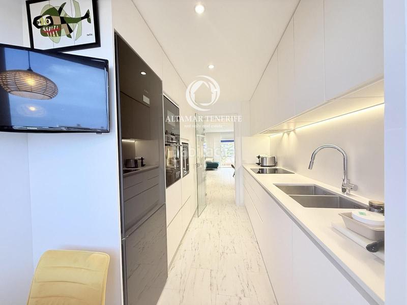 Foto 2f9d39ff-e858-4622-9fd9-cc1431481a20. Piccolo appartamento con parcheggio piscina in Los Cristianos Arona