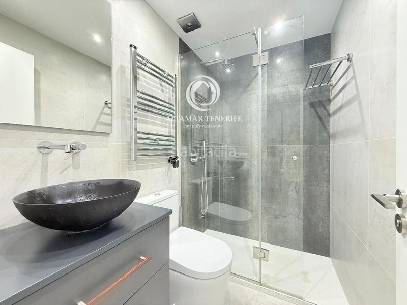 Foto e2fbcead-5d6b-4d79-9d81-35bd4a85e81d. Piccolo appartamento con parcheggio piscina in Los Cristianos Arona