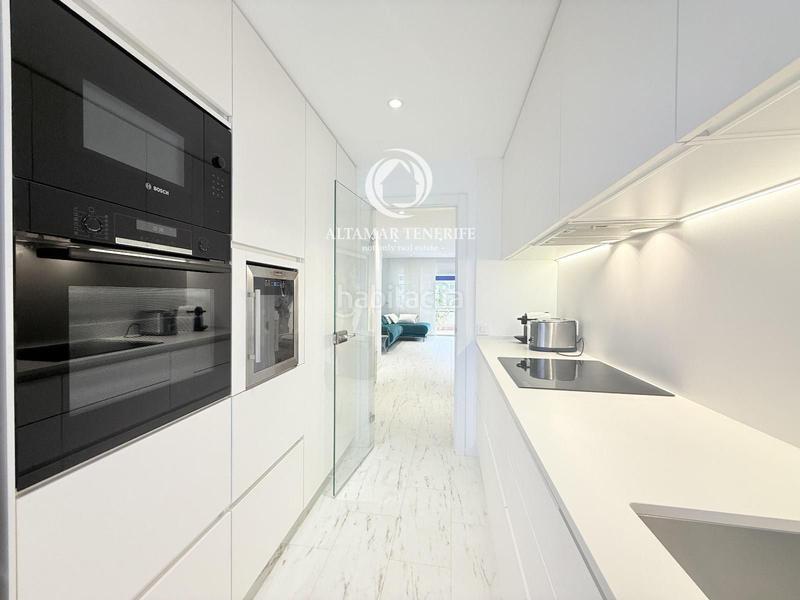 Foto eaa5d91c-a246-4214-abfe-01ae8eed8e8c. Piccolo appartamento con parcheggio piscina in Los Cristianos Arona