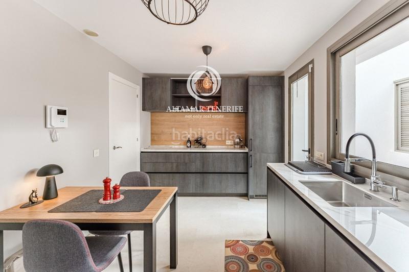 Foto ce5937c1-0360-4600-ad10-2536c2feef91. Appartement avec parking piscine dans La Caleta Adeje