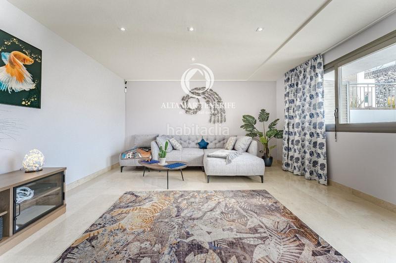 Foto de000a9d-b5ad-486a-92eb-692862b65804. Appartement avec parking piscine dans La Caleta Adeje