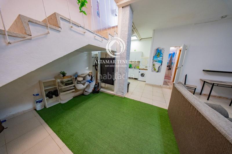 Foto 74b60db2-6ee8-45cc-8b43-cf5a30e9272e. Locale commerciale in Los Cristianos Arona