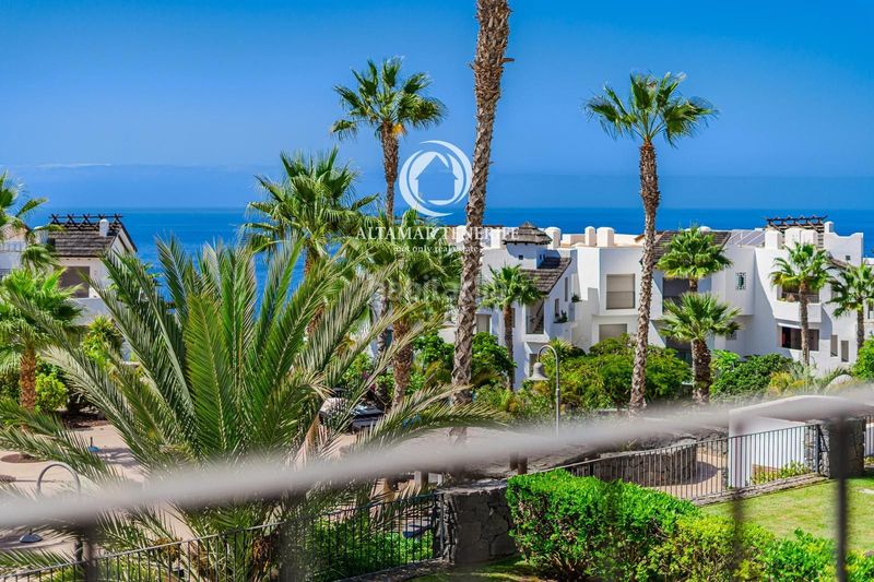 Foto 74be0108-145c-4c7a-87a4-c8e09318c1b1. Apartament amb aparcament piscina a Abama Guía de Isora