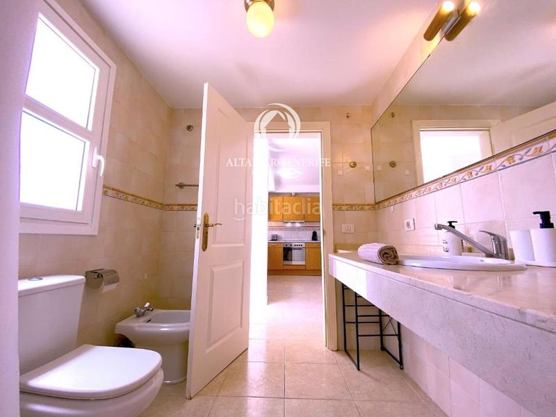 Foto 41857b58-2a5a-4ef3-904e-408f92776ee6. Appartement avec parking piscine dans Playa Fañabé Alto Adeje