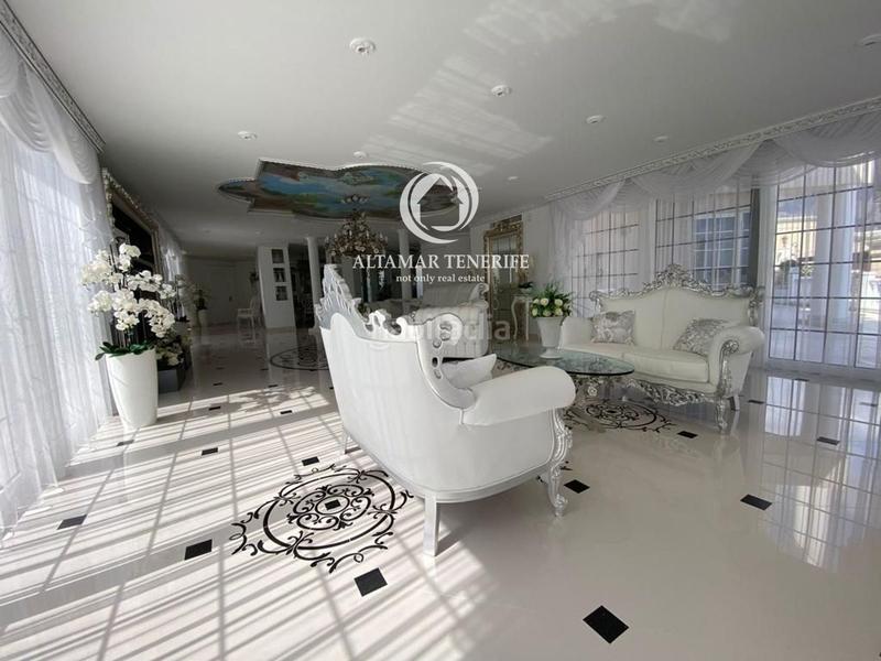 Foto 1c37e656-bda9-46b7-b478-b94a6c053e58. Haus mit parking pool in La Caleta Adeje