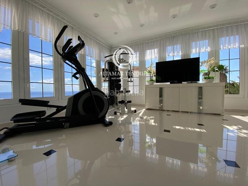 Foto 42a78c75-8a14-4222-aad4-f91e4c482453. Haus mit parking pool in La Caleta Adeje