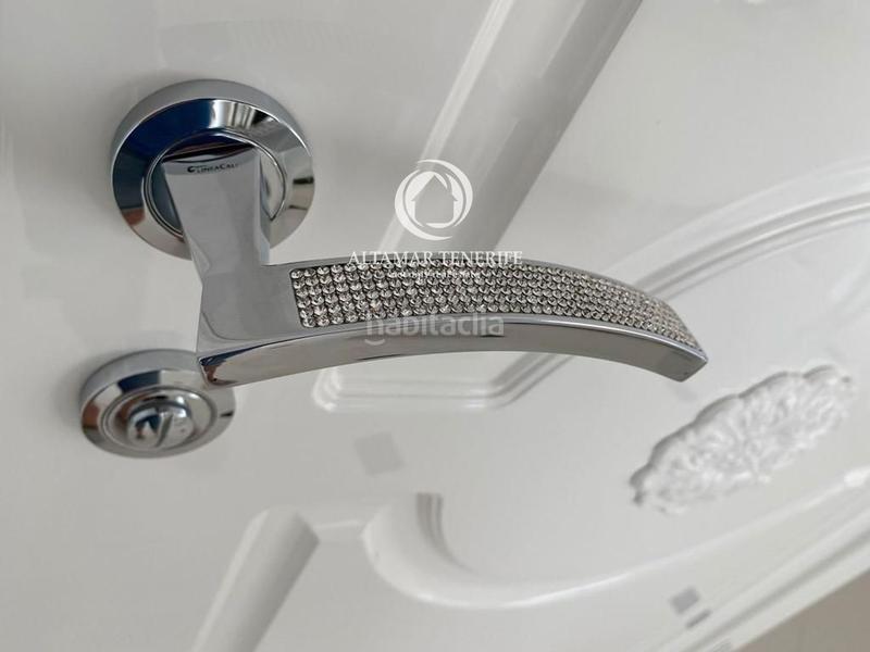 Foto 6d789776-58b4-4293-80e8-e54c166cfecf. Haus mit parking pool in La Caleta Adeje