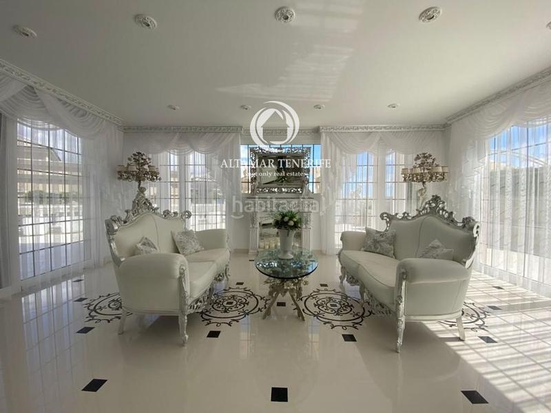 Foto 8e482f2d-6e76-4ea2-b11d-42b7dcddc718. Haus mit parking pool in La Caleta Adeje