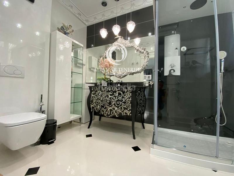 Foto e28ccfd7-de1c-4fa1-b0de-7154521c20b5. Haus mit parking pool in La Caleta Adeje