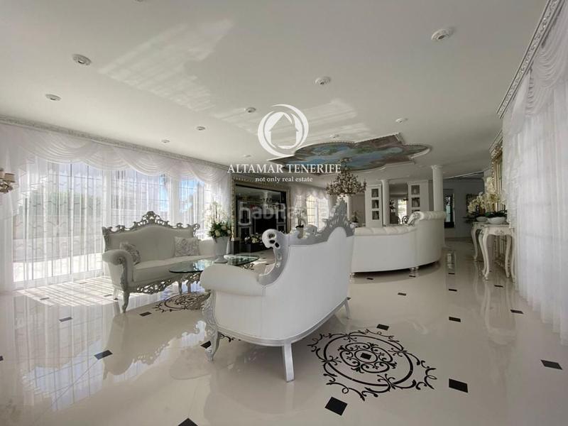 Foto e549b732-4632-4a5a-a94d-0d92eb753ff7. Haus mit parking pool in La Caleta Adeje