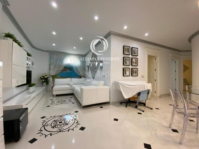 Foto fa20bd99-a0f5-4934-82d1-8d956df01558. Haus mit parking pool in La Caleta Adeje