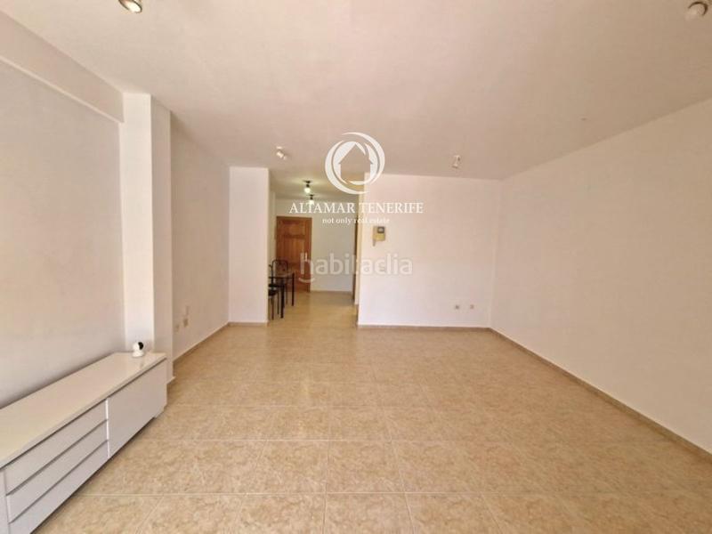 Foto 046a0c88-ea2d-49fe-a73f-21ab86394ec4. Casa a schiera con piscina in Playa del Duque Adeje