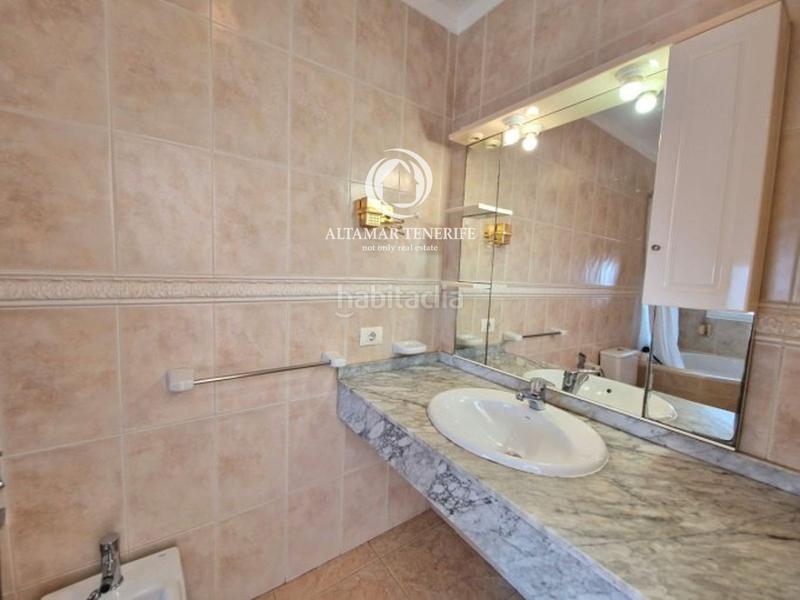 Foto 7799eb67-6e2b-427a-b803-0236eb9306b6. Casa a schiera con piscina in Playa del Duque Adeje