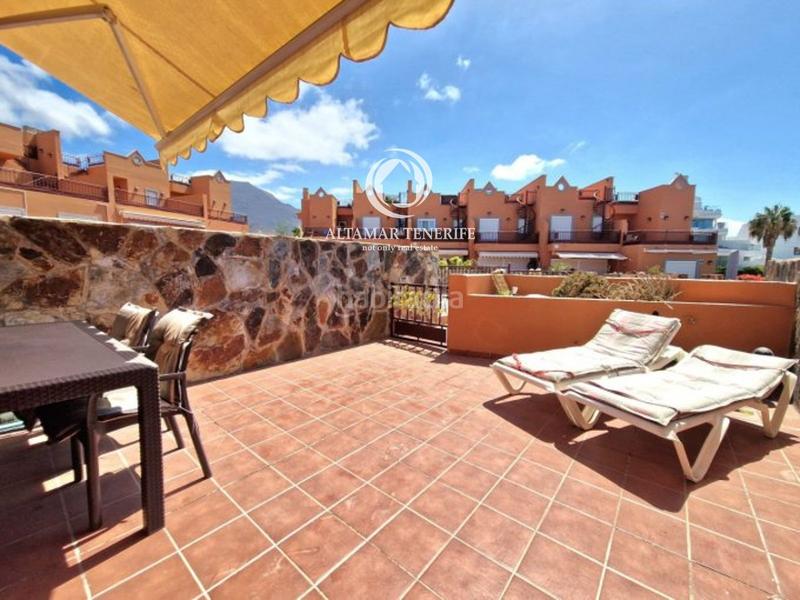 Foto d3034f65-9edc-434f-9eb5-8f51a7a04fb0. Casa a schiera con piscina in Playa del Duque Adeje