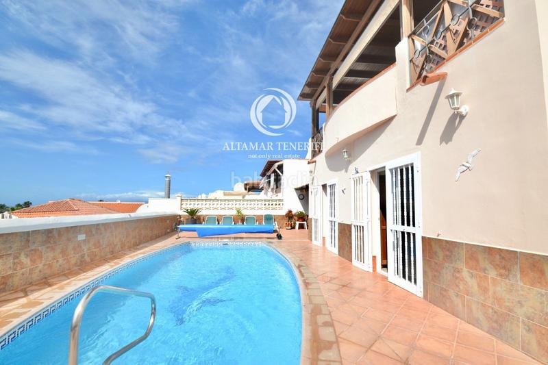 Foto 57bf26a0-db31-47dd-8e42-c4f74939295a. Casa encantadora villa con vistas al mar en callao salvaje en Adeje