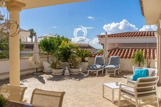 Casa  Jardines del duque. Villa en primera línea en parque la duquesa, el duque