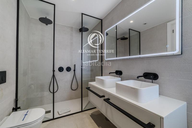 Foto 92e839f9-107e-4525-a318-9bad55adecb4. Haus mit parking pool in Callao Salvaje - Playa Paraíso Adeje