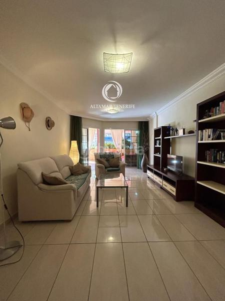 Foto 8fa02510-f5a6-4ae8-97db-10f71cc6e886. Apartament amb aparcament piscina a Playa del Duque Adeje