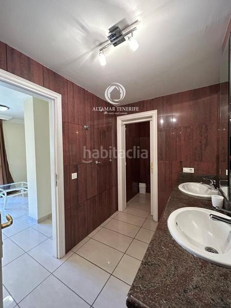 Foto aa24dc07-8097-4b0e-a802-5cd613c27269. Apartament amb aparcament piscina a Playa del Duque Adeje