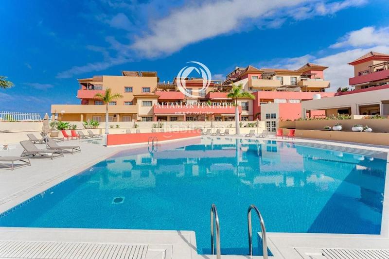 Foto e25e8160-e13e-4cf4-bae0-98198a51f47d. Apartament amb aparcament piscina a Playa del Duque Adeje