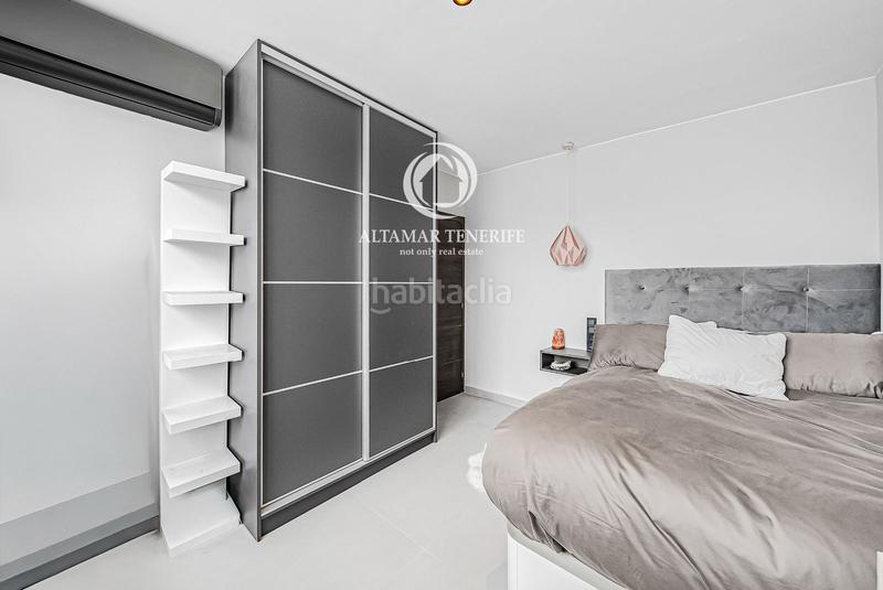 Foto 0e379a21-e2ac-4386-a4a5-4b7e7c896f23. Reihenhaus mit parking pool in Playa del Duque Adeje