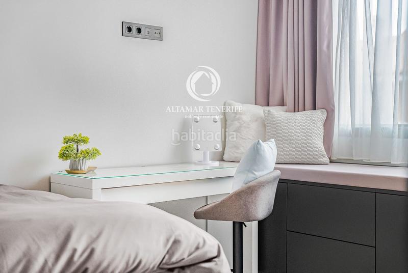 Foto 0ef76dd5-b43e-4570-bf13-7f0124ba6a0e. Reihenhaus mit parking pool in Playa del Duque Adeje