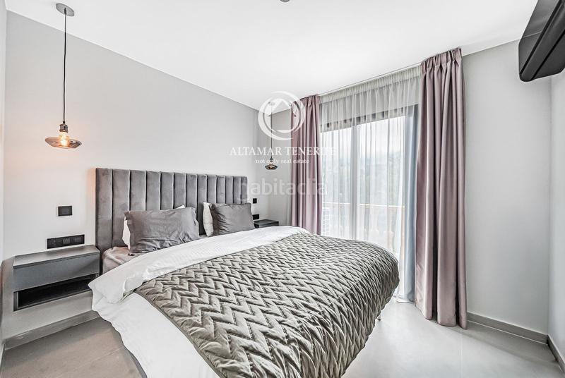 Foto 3b61997f-753f-4fd8-8abc-9795dff8bfc5. Reihenhaus mit parking pool in Playa del Duque Adeje