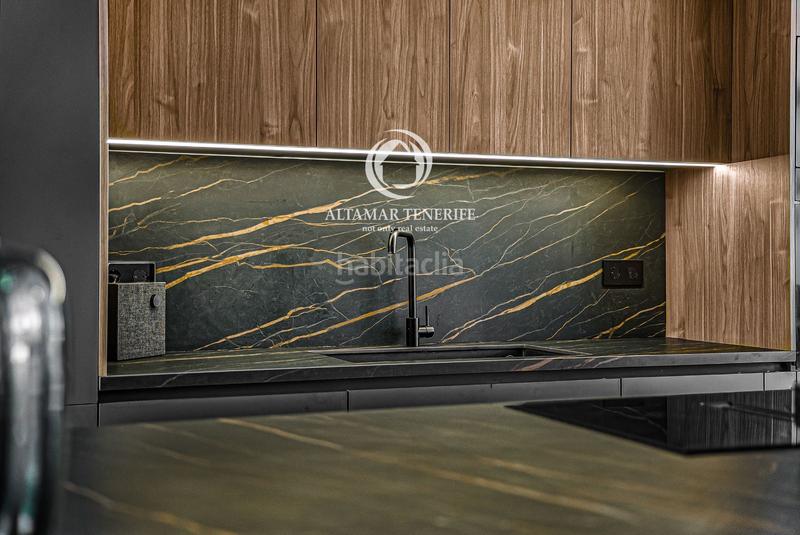 Foto 49a77a8c-6d48-4103-acc9-bf5164a0b7ef. Reihenhaus mit parking pool in Playa del Duque Adeje