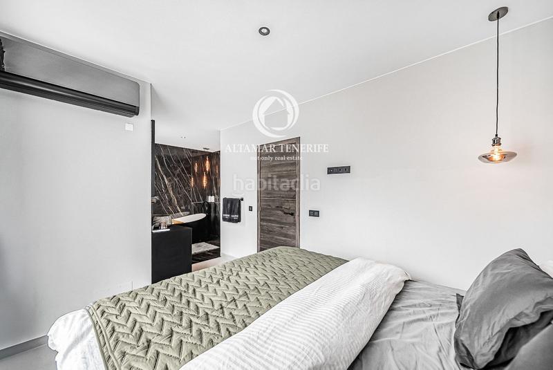 Foto 89608901-575a-4f6c-9bce-71c888165eee. Reihenhaus mit parking pool in Playa del Duque Adeje