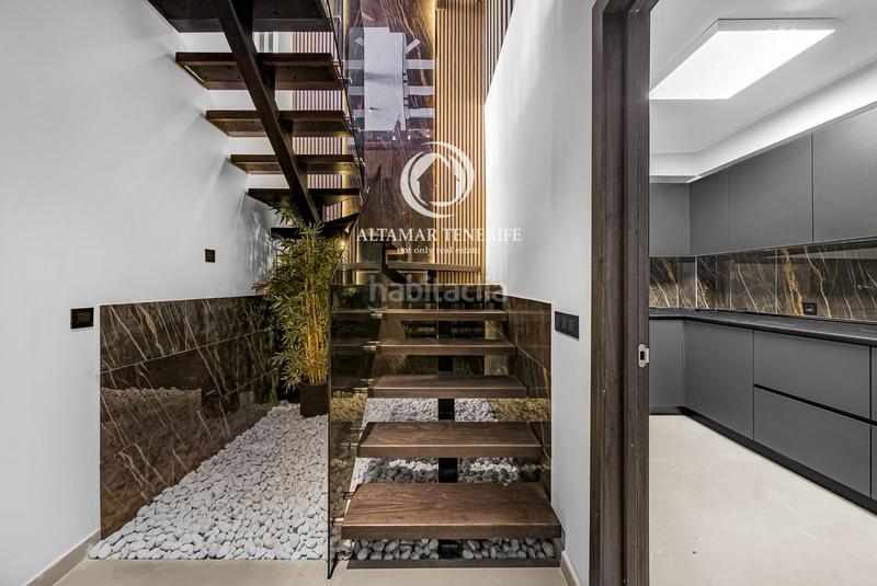 Foto b46173f0-7f96-4f73-96bd-eabc92b645bc. Reihenhaus mit parking pool in Playa del Duque Adeje