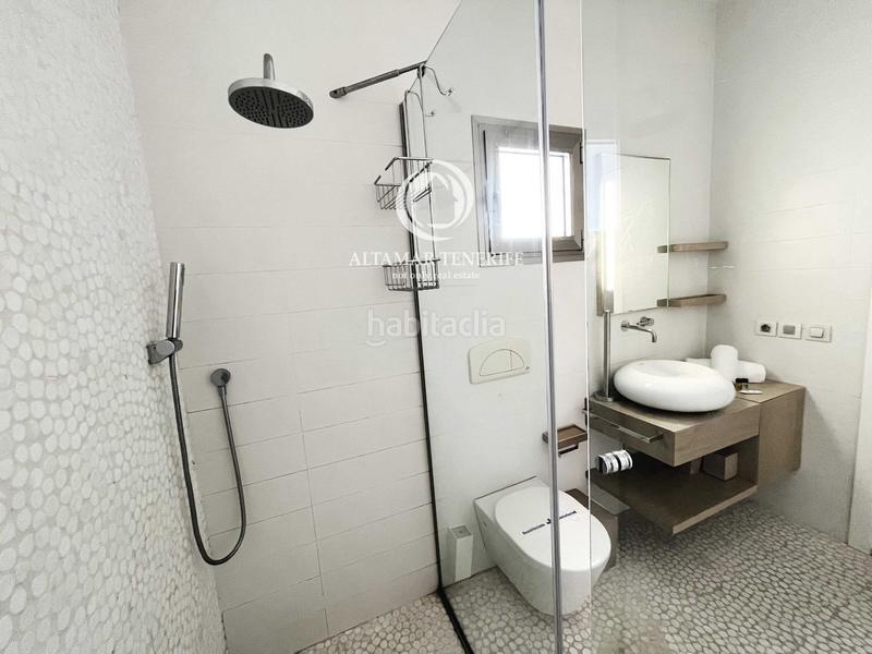 Foto 6722c531-a7f4-4732-bb35-e38a437f2281. Casa con parcheggio piscina in Fañabé - Ifonche y Benítez Adeje