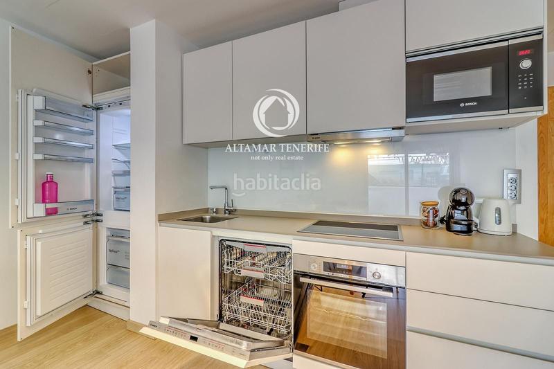 Foto b6d44aa2-95f7-47d6-a88a-62a102e8d447. Appartement mit pool in Casco Urbano Adeje